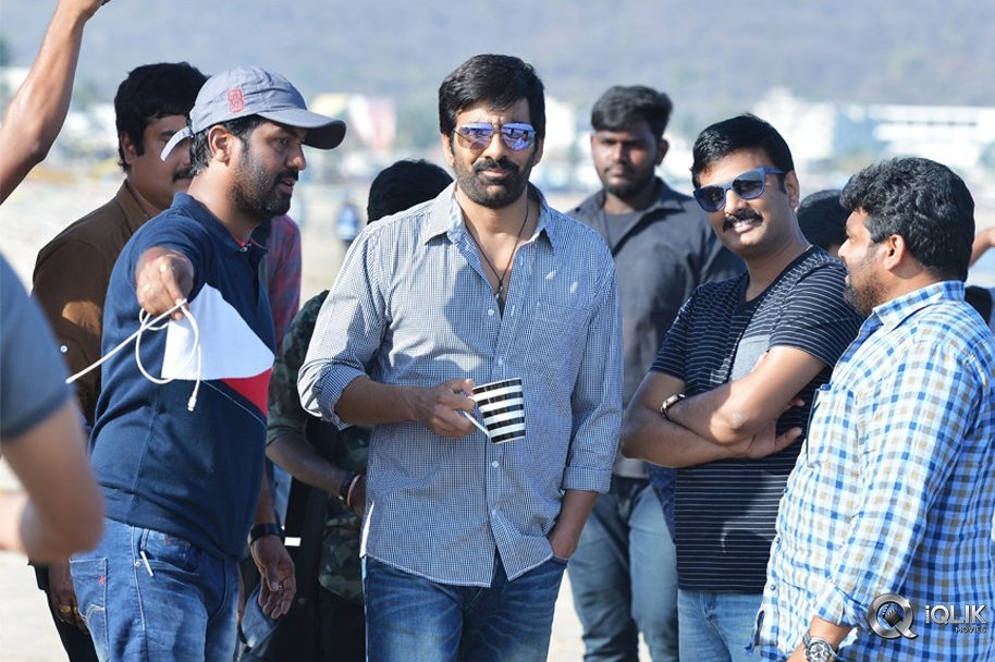 Nela-Tickettu-Movie-Working-Stills